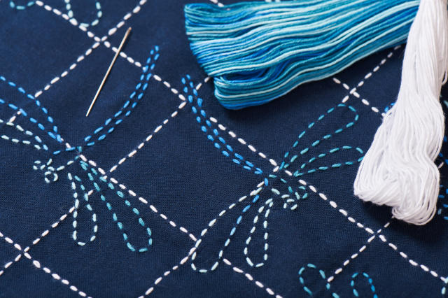 sashiko-kirjailtu-kangas-ja-sashikolankaa