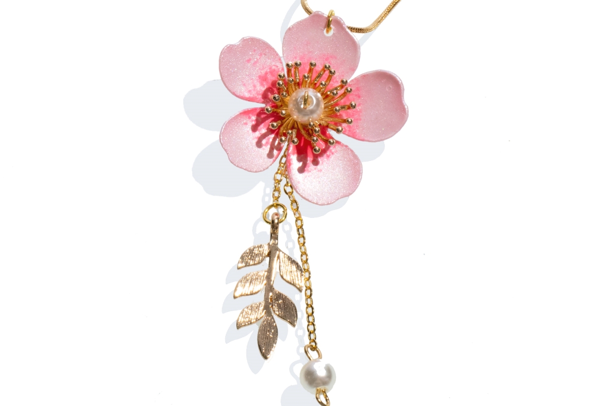 Sakura Spring necklace