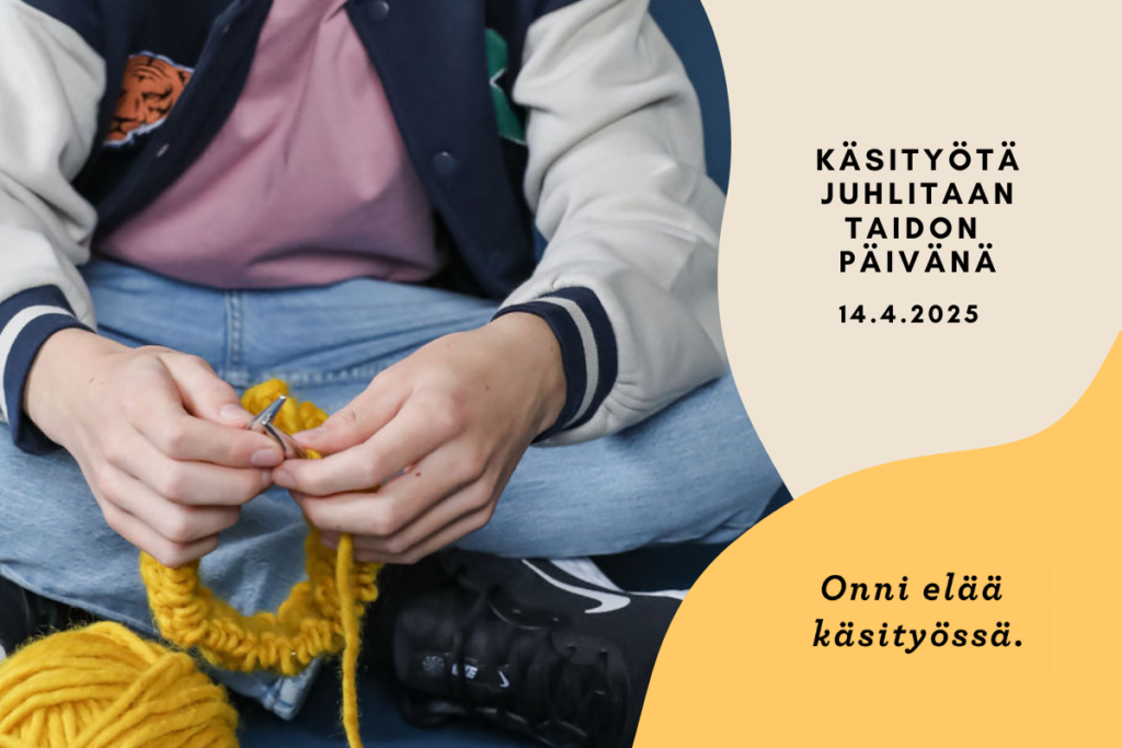 Nuori poika istuu lattialla ja neuloo.