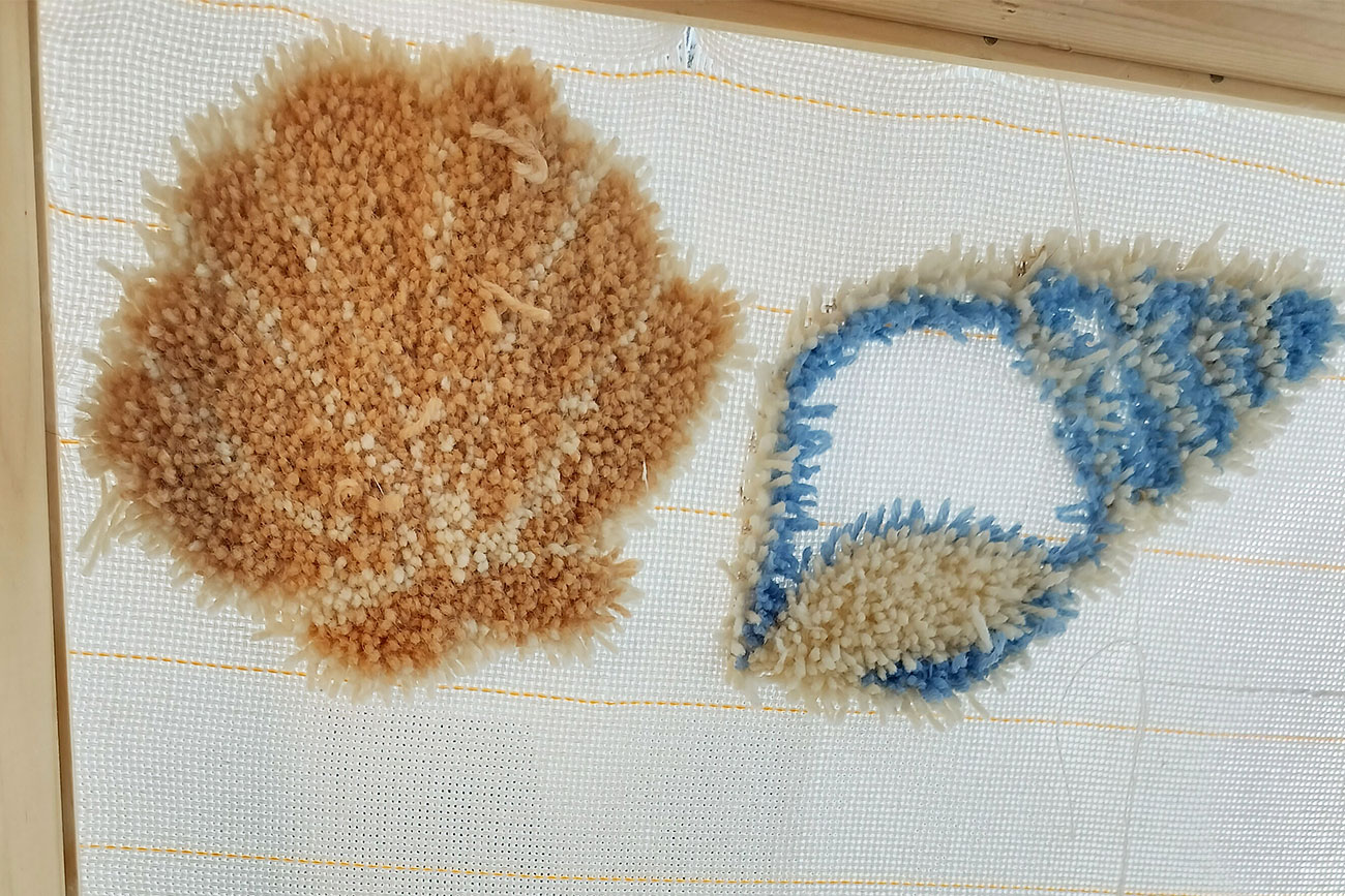 Tuftattua pintaa oikealta puolelta.